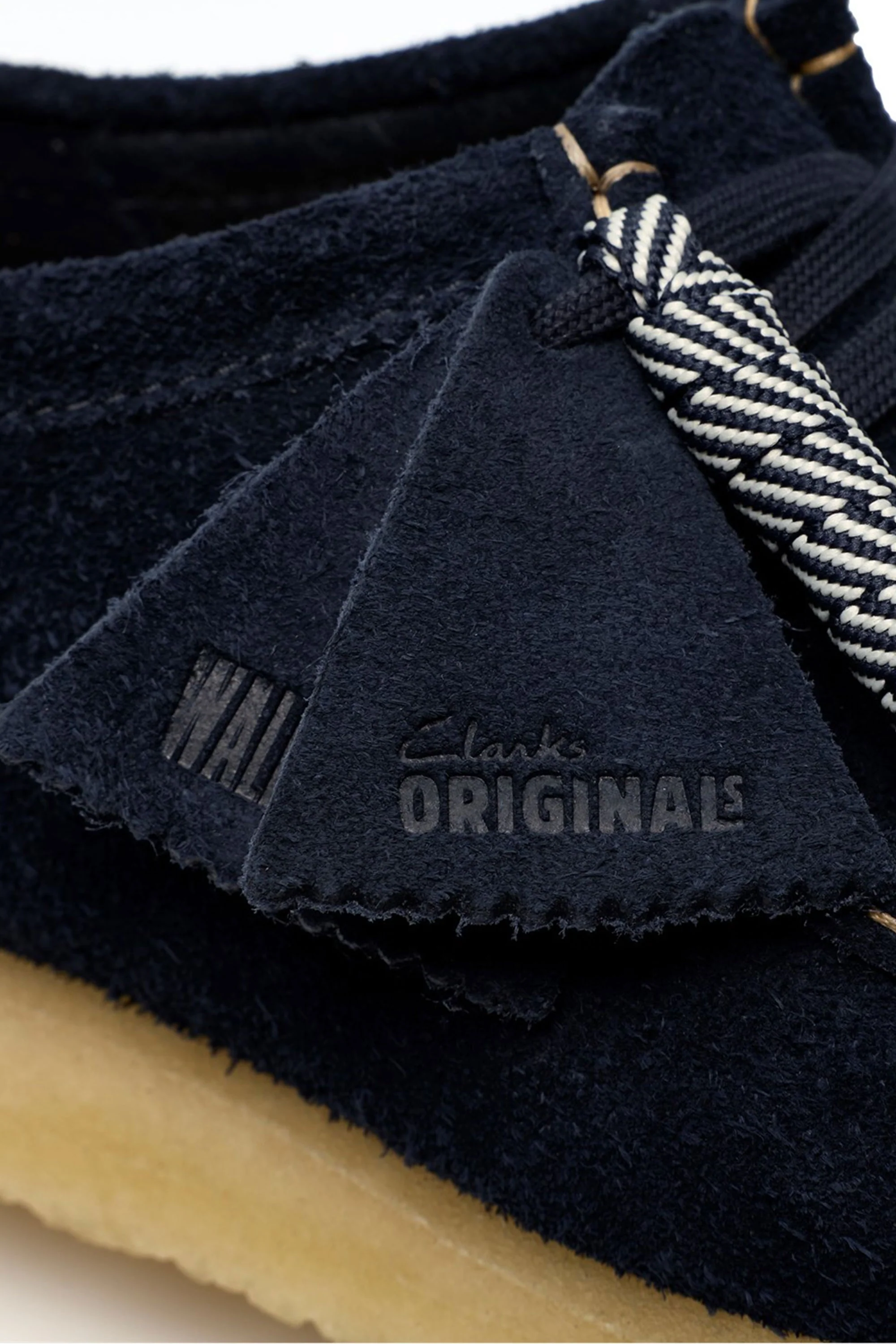 CLARKS ORIGINALS WALLABEE SHOE NAVY SUEDE - Image 3