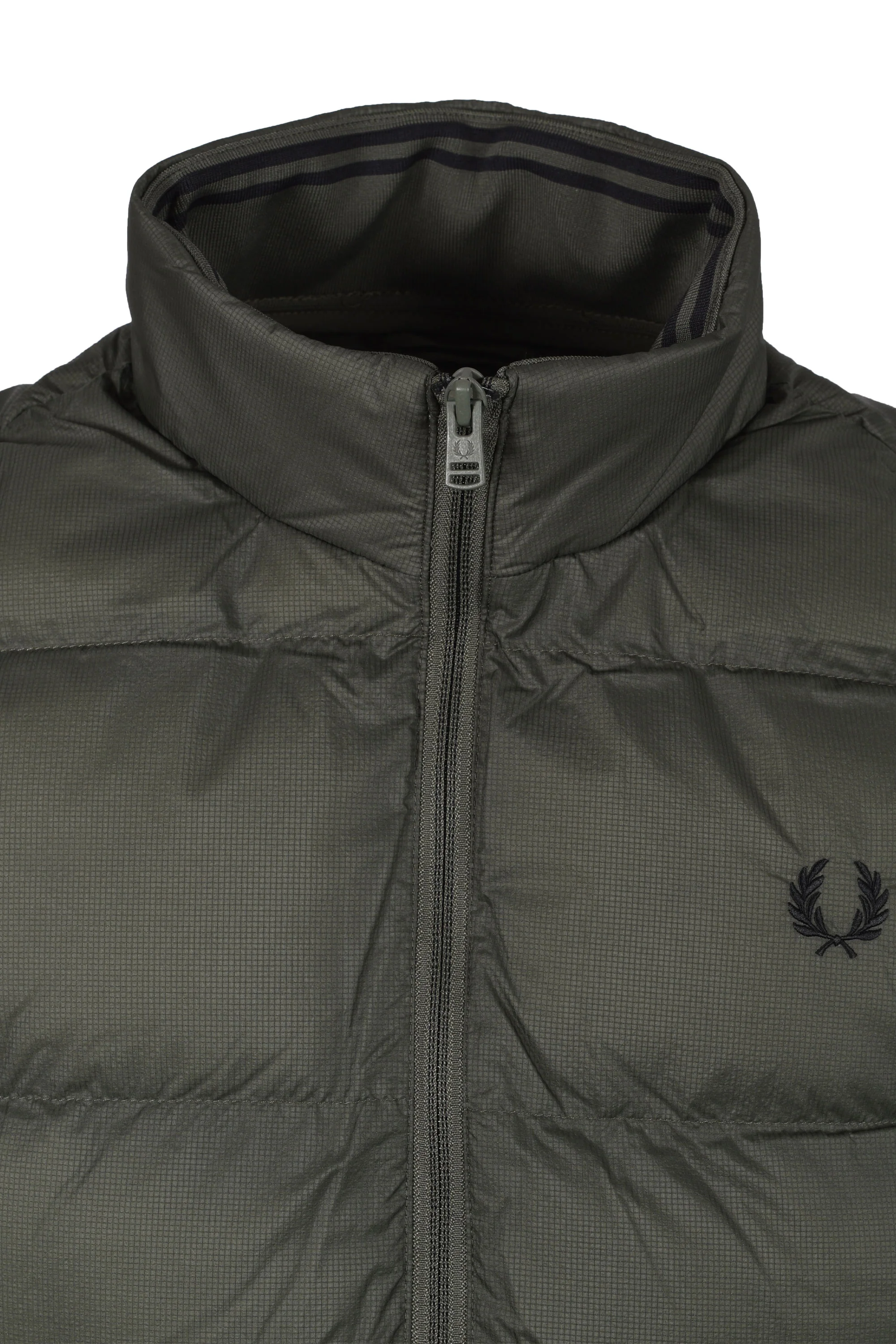 Fred Perry Insulated Gilet Laurel Wreath Green - Image 2