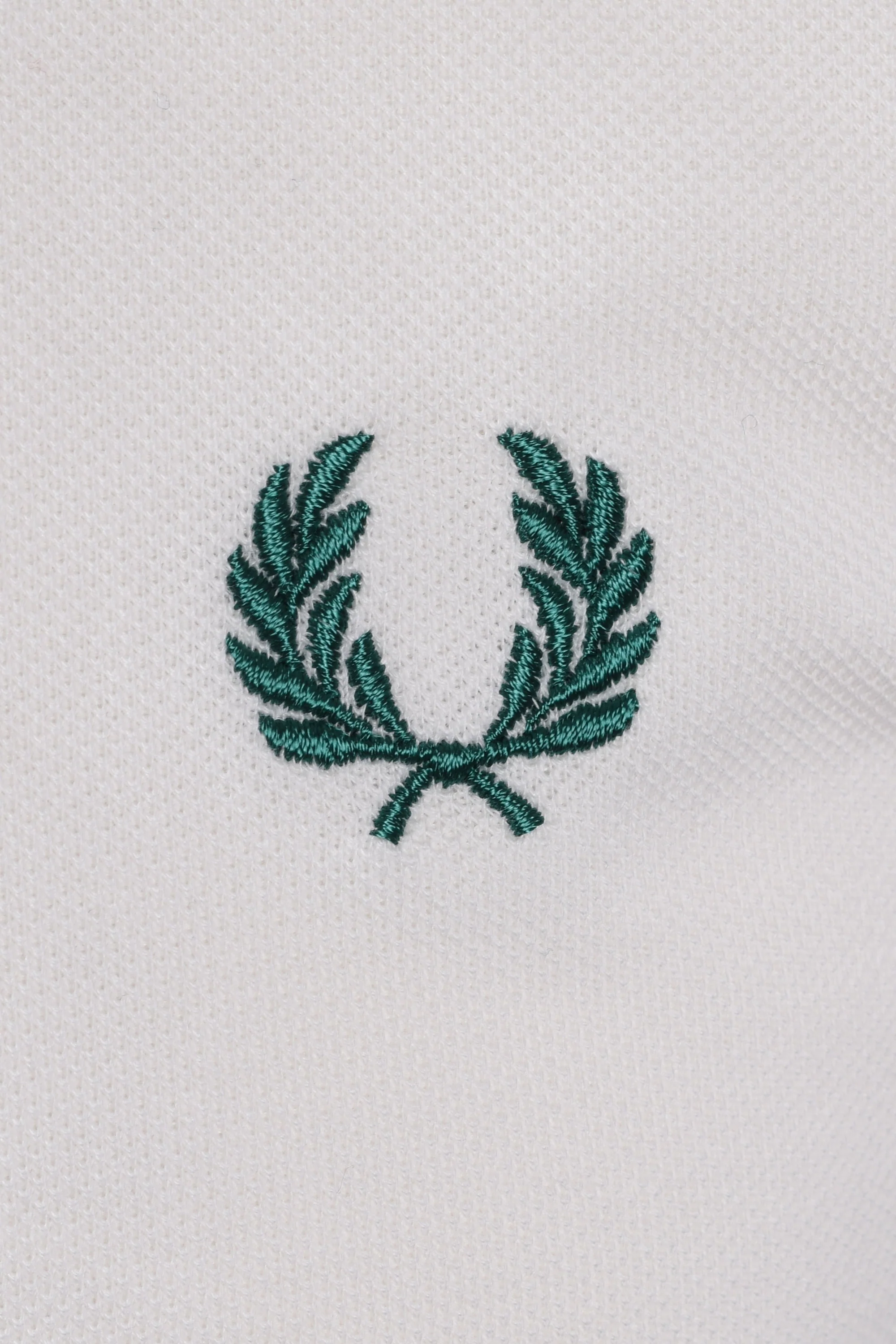 FRED PERRY TWIN TIPPED POLO SHIRT SNOW WHITE/TRACK BLUE/SPORT GREEN - Image 3