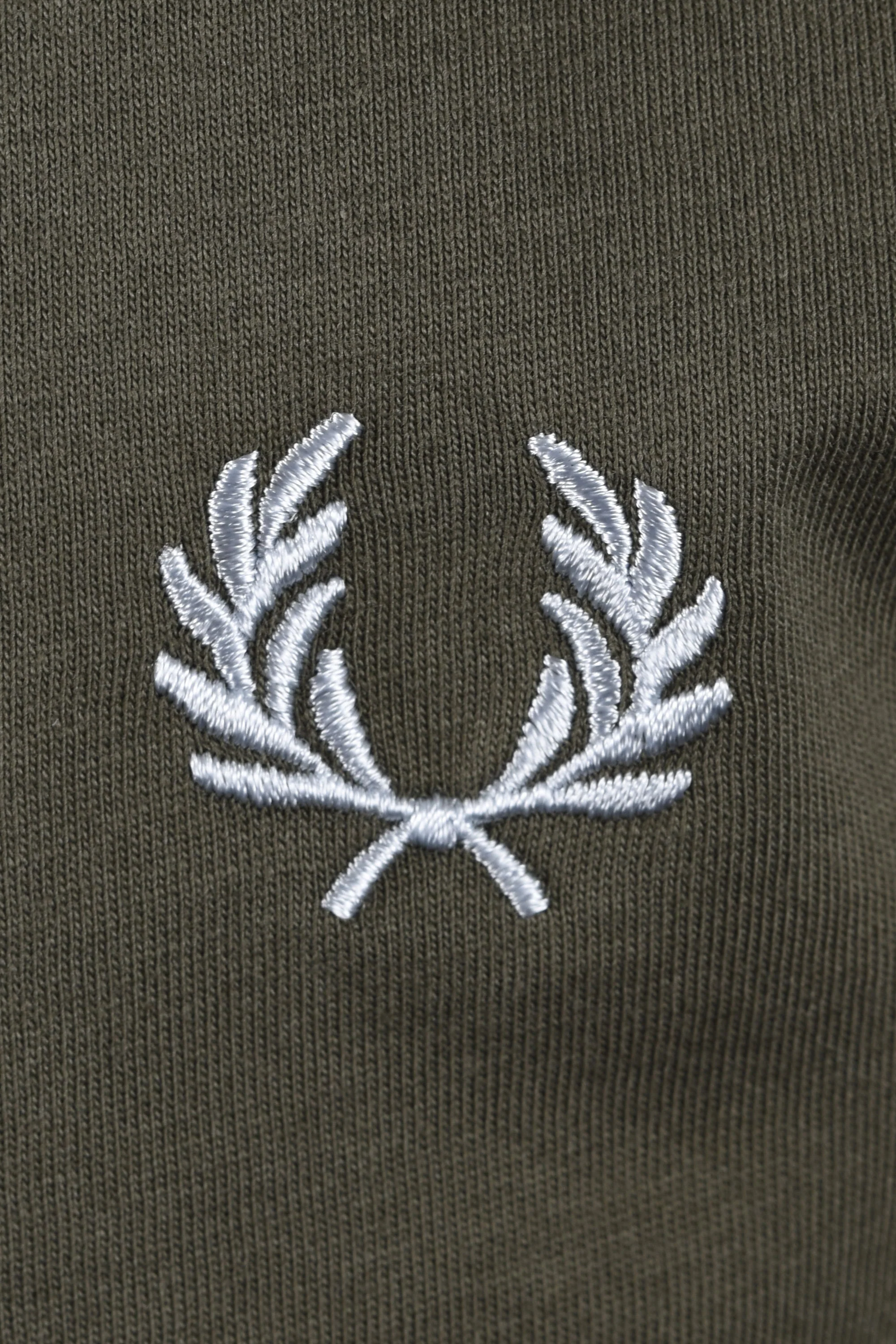 FRED PERRY TWIN TIPPED T-SHIRT LAUREL GREEN/ECRU/DUSKY BLUE - Image 3