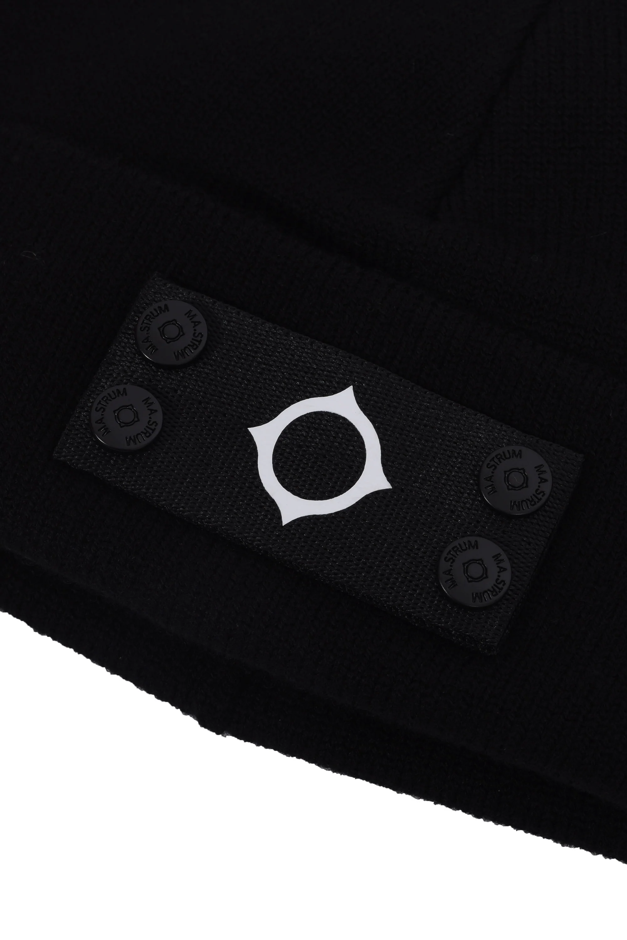 Ma.Strum Knitted Badge Beanie Jet Black - Image 2
