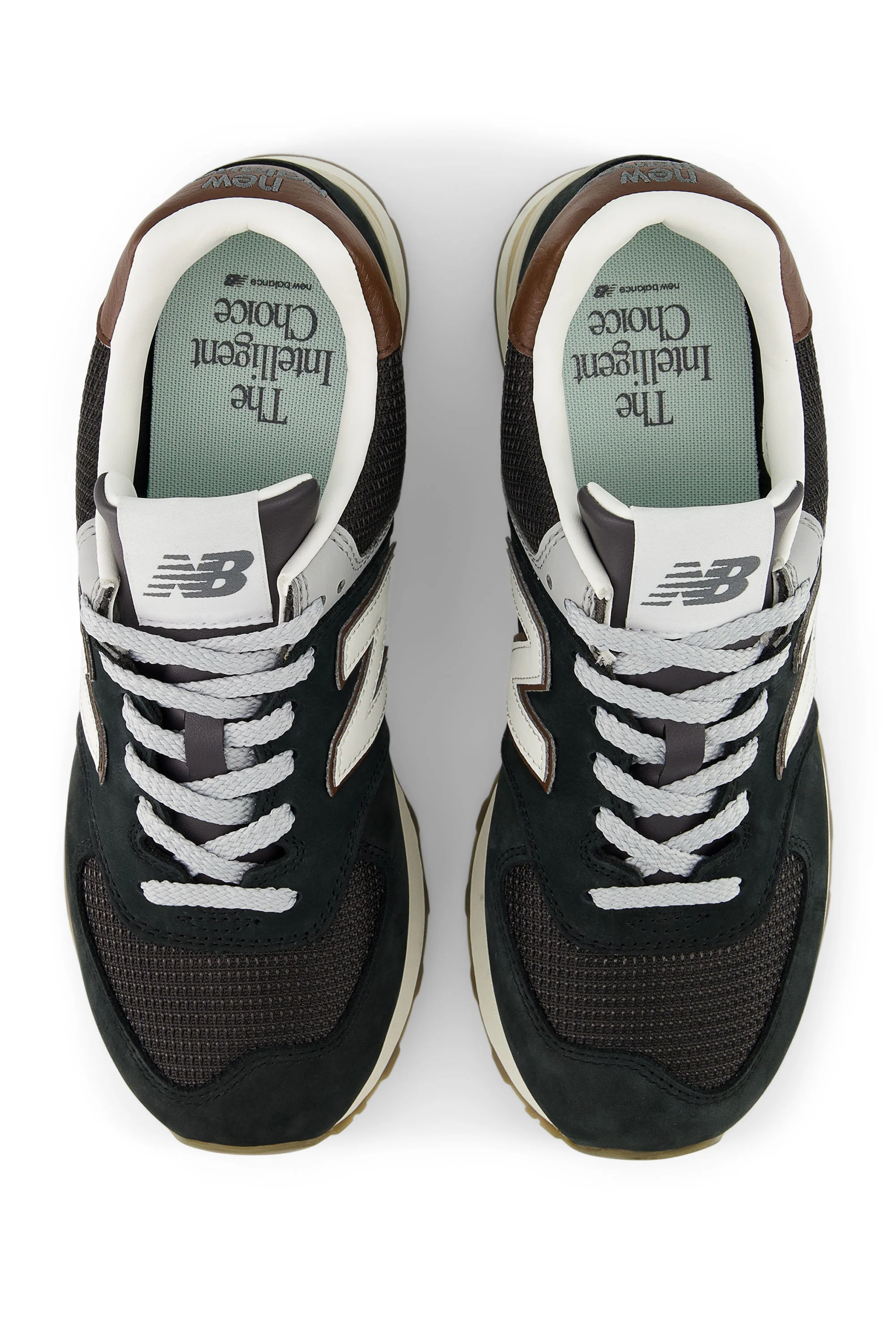 NEW BALANCE 574 TRAINER BROWN/DARK SILVER - Image 3